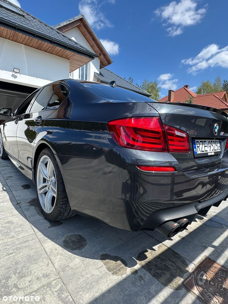 BMW Seria 5 550i xDrive Sport-Aut - 4