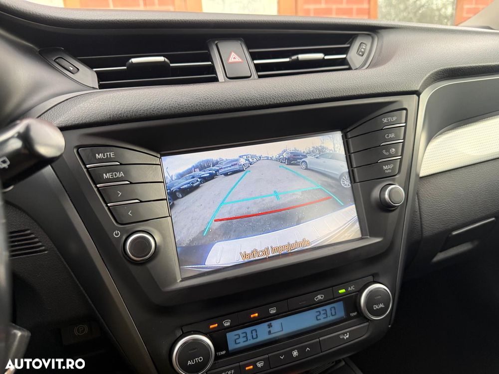 Toyota Avensis 2.0 D-4D Elegance - 9