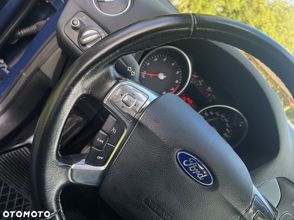 Ford Mondeo 2.0 Gold X Plus - 23
