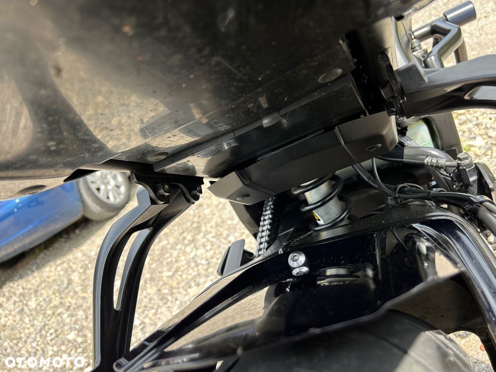 Yamaha FZ8 - 14