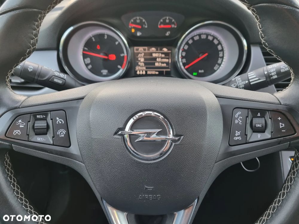 Opel Astra 1.6 CDTI Cosmo - 18