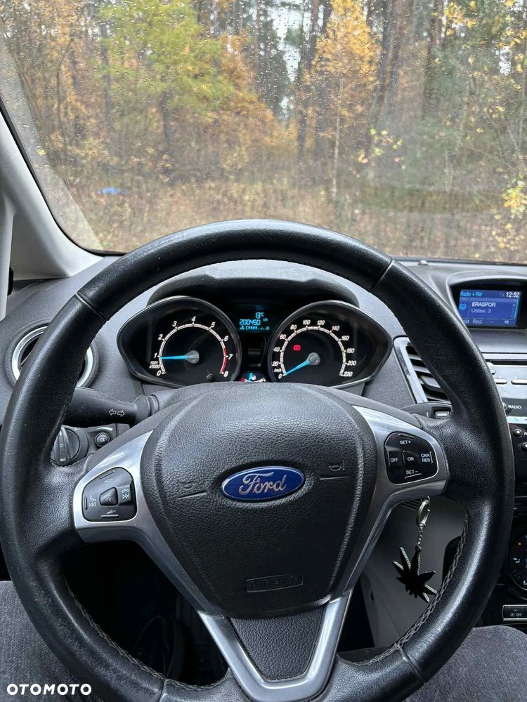 Ford Fiesta - 9