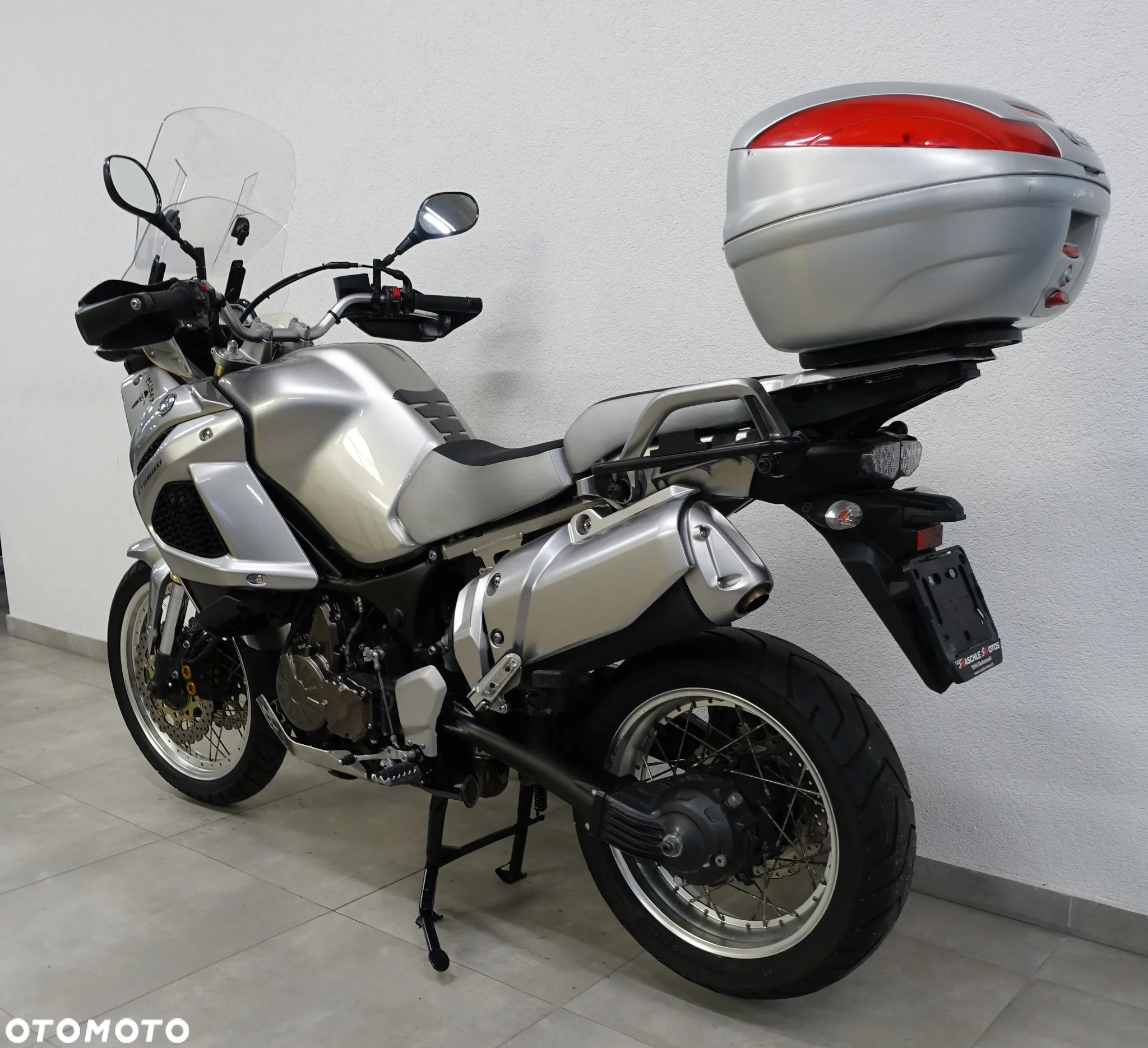 Yamaha XT - 8
