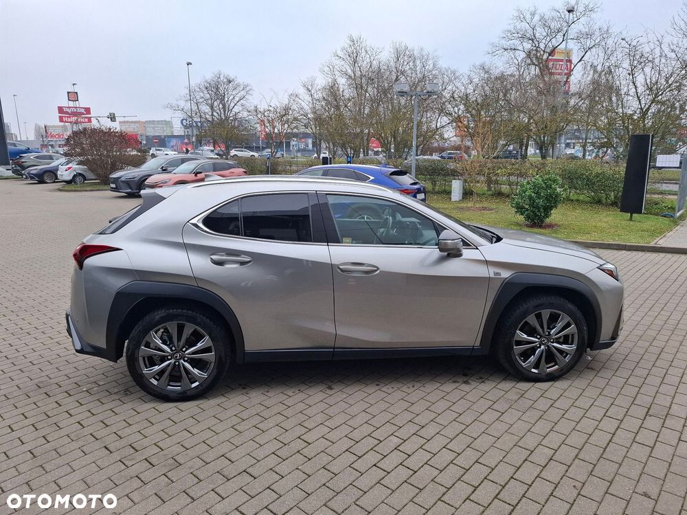 Lexus UX 250h GPF F Sport Design 2WD - 6