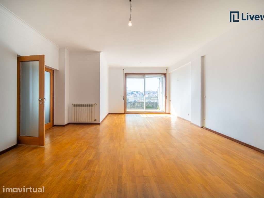 Penthouse T6 convertido em T5 Av. Fernão Magalhães - Grande imagem: 2/34