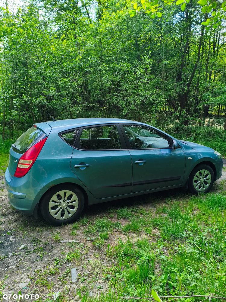 Hyundai i30 1.6 Comfort - 1
