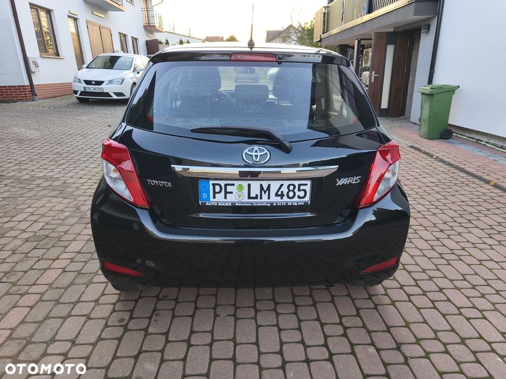 Toyota Yaris 1.33 VVT-i Executive - 10