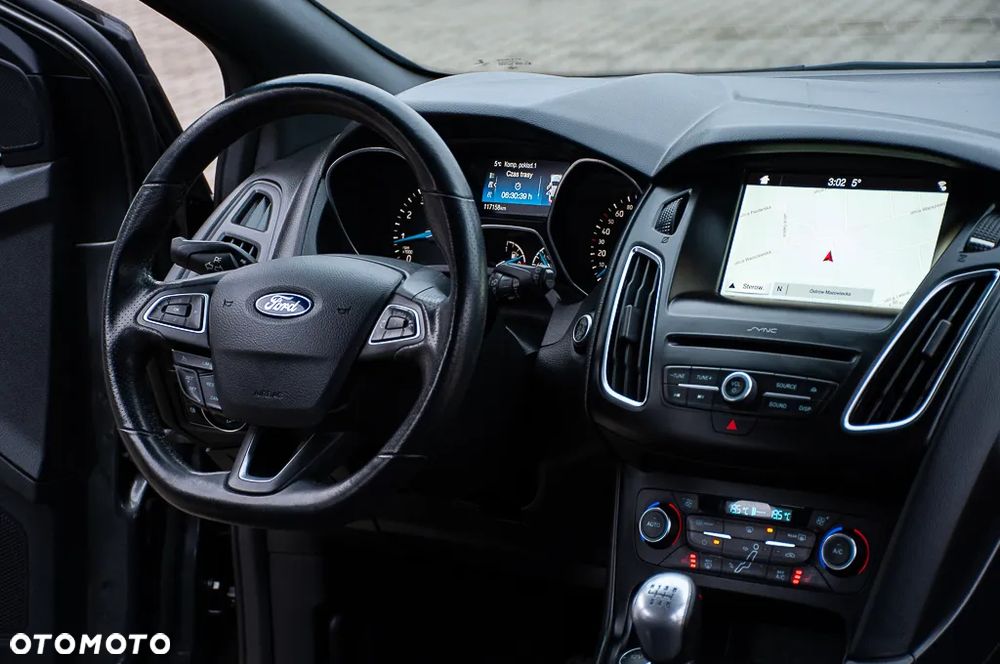 Ford Focus 1.5 EcoBoost Titanium ASS - 8