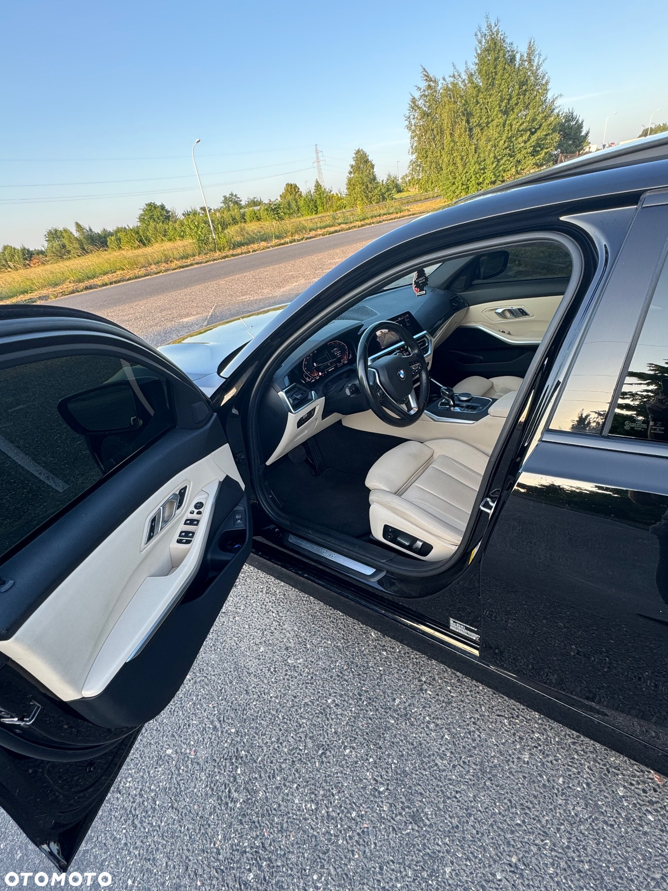 BMW Seria 3 330i Sport Line - 21