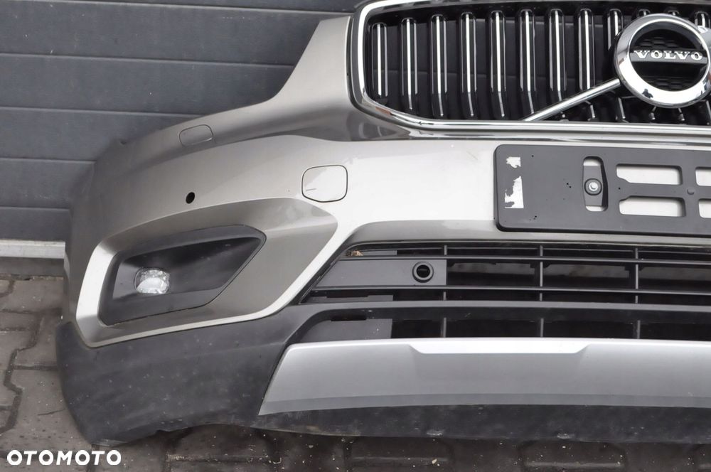 VOLVO XC40 ZDERZAK PRZÓD PRZEDNI KOMPLETNY W KOLORZE 727 - 9