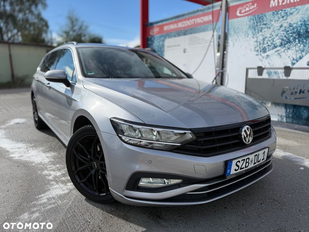 Volkswagen Passat - 2
