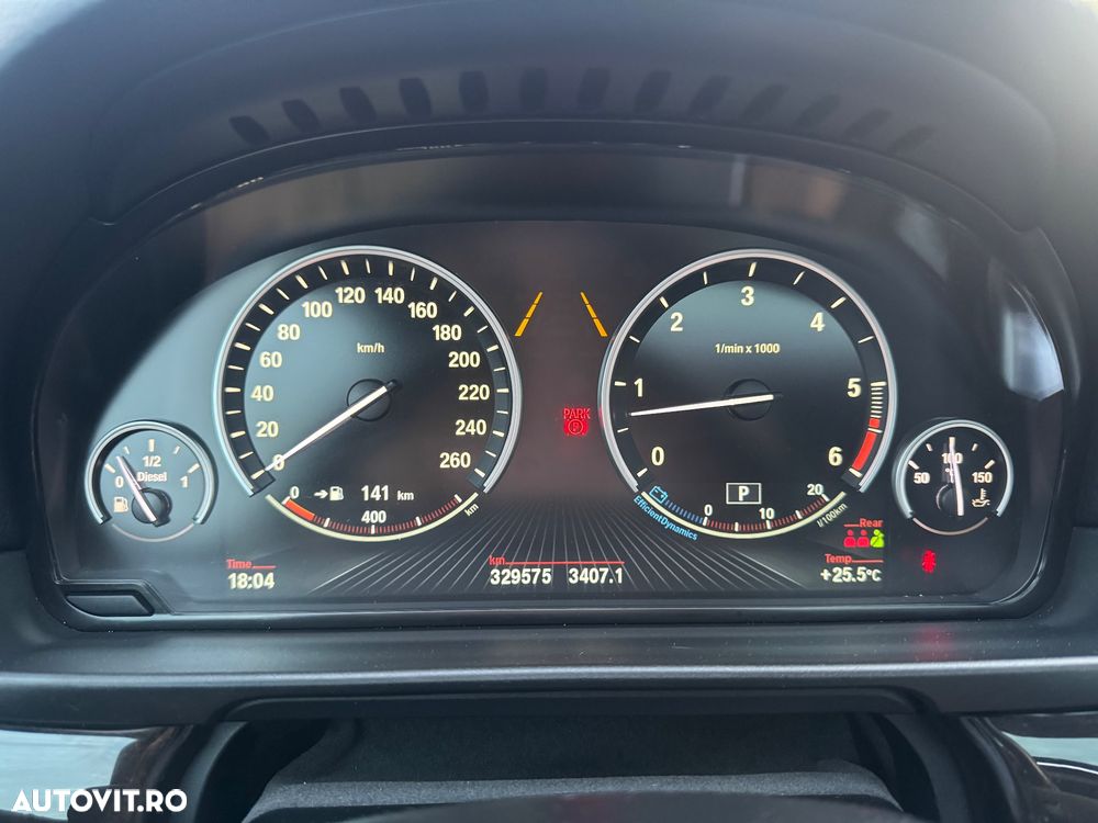 BMW Seria 5 530d xDrive - 6