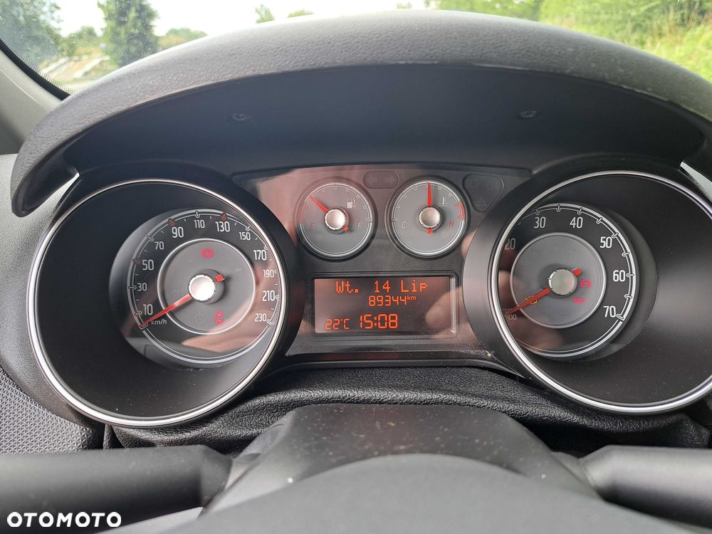 Fiat Grande Punto - 5