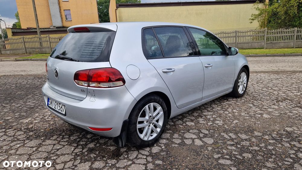 Volkswagen Golf VI 1.6 Highline DSG - 4