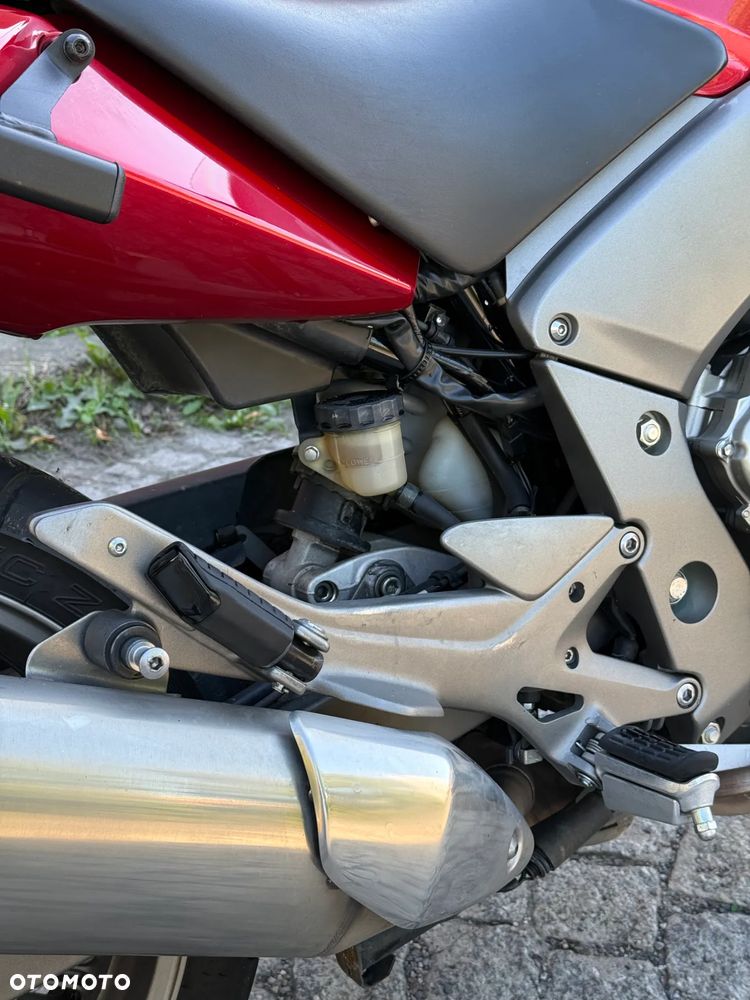 Honda CBF - 27