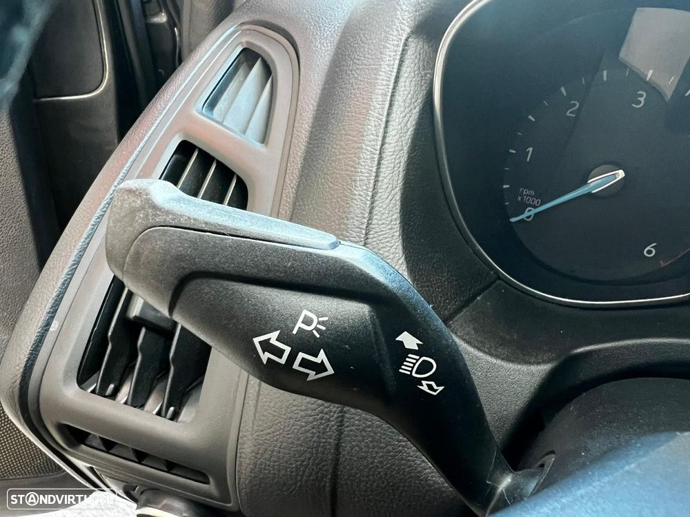 Ford Focus 1.6 TDCi Titanium - 26