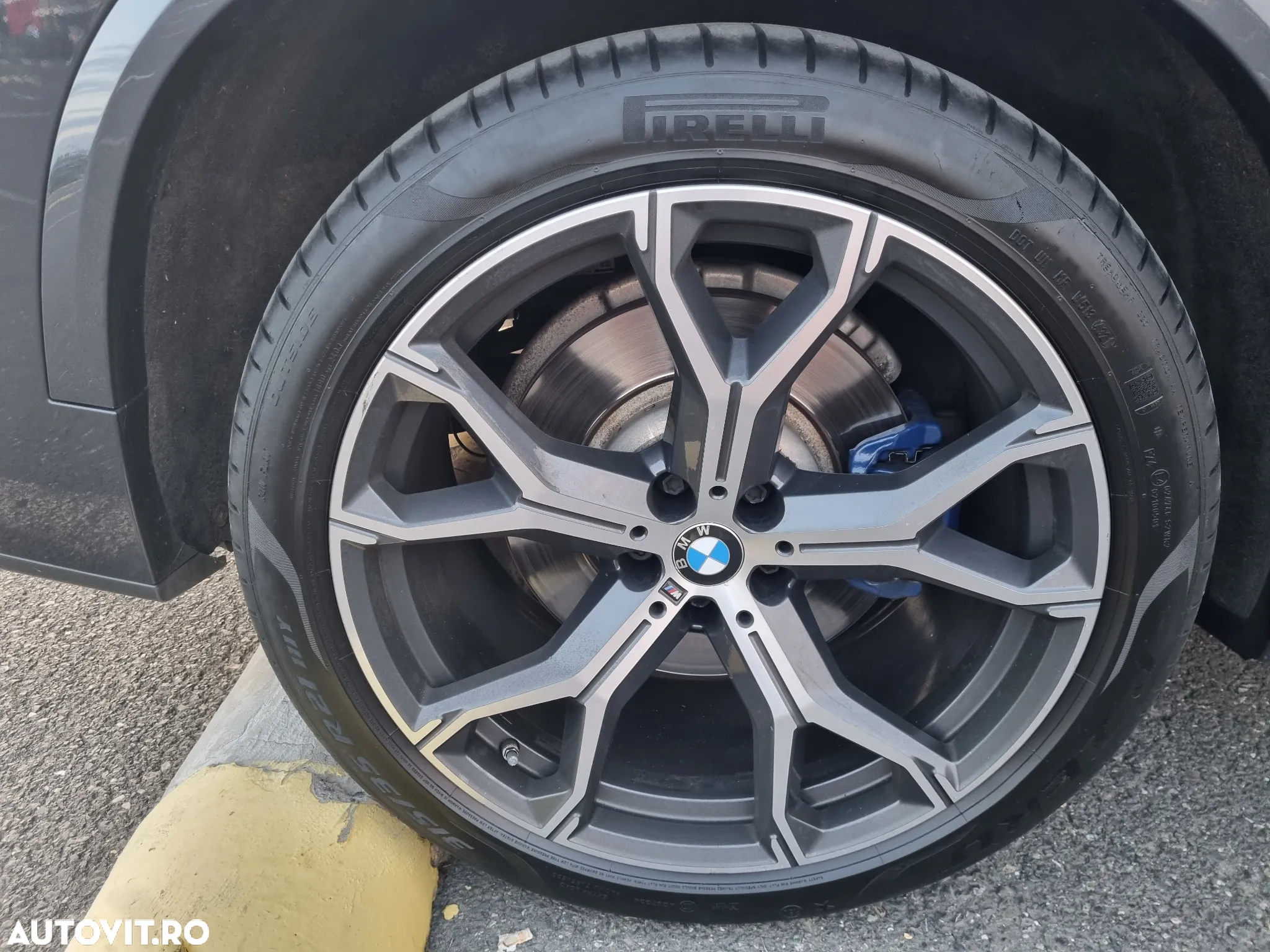 BMW X5 M M50d - 28