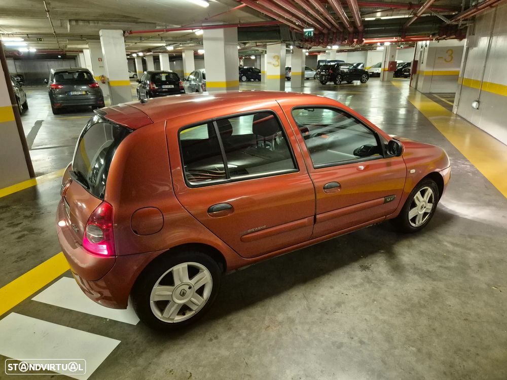 Renault Clio 1.2 16V SE Extreme - 10