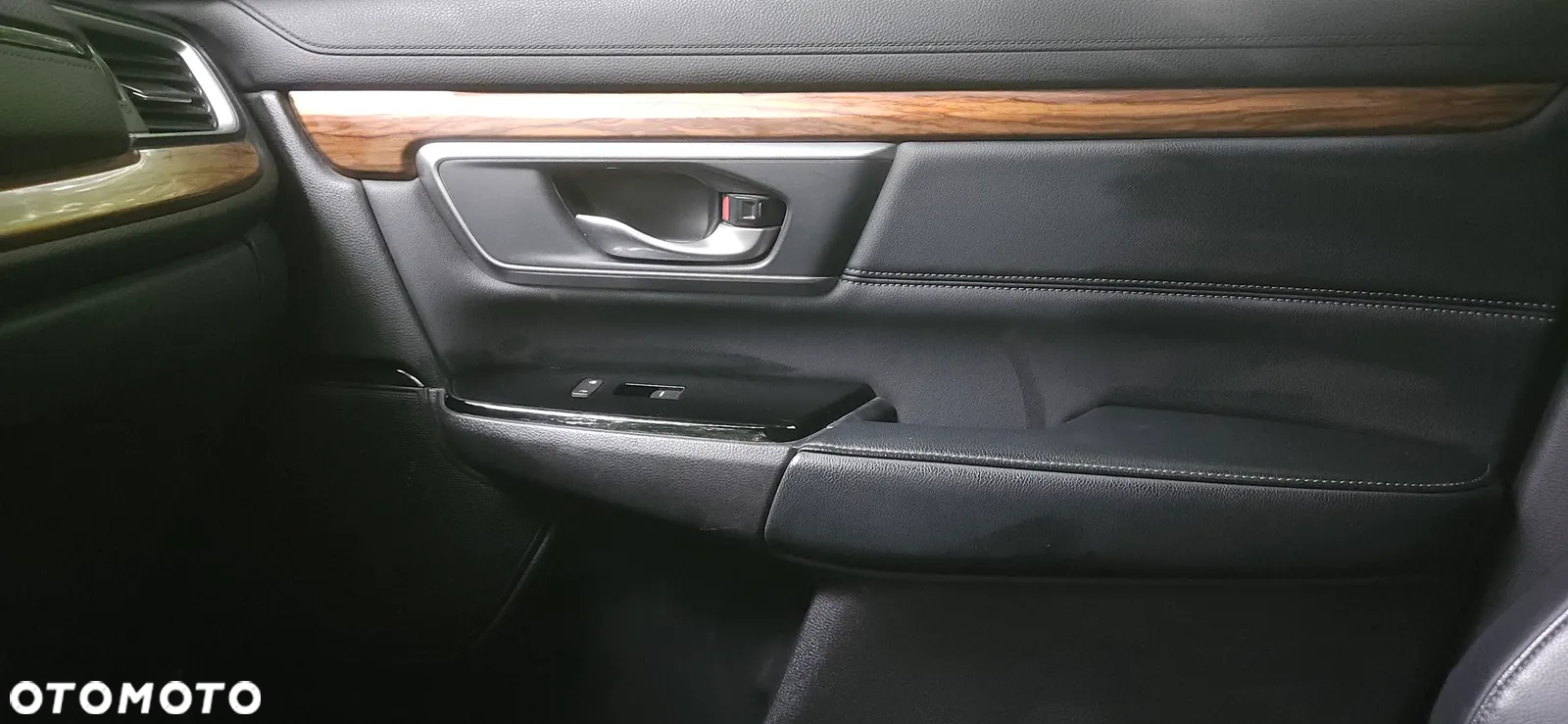 Honda CR-V 1.5 Executive (Honda Connect+) CVT - 35