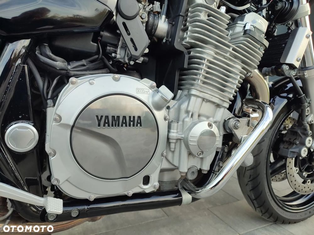 Yamaha XJR - 31