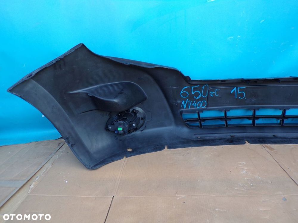 Nissan NV400 2010 - zderzak przód przedni ORYGINAŁ halogeny - 6