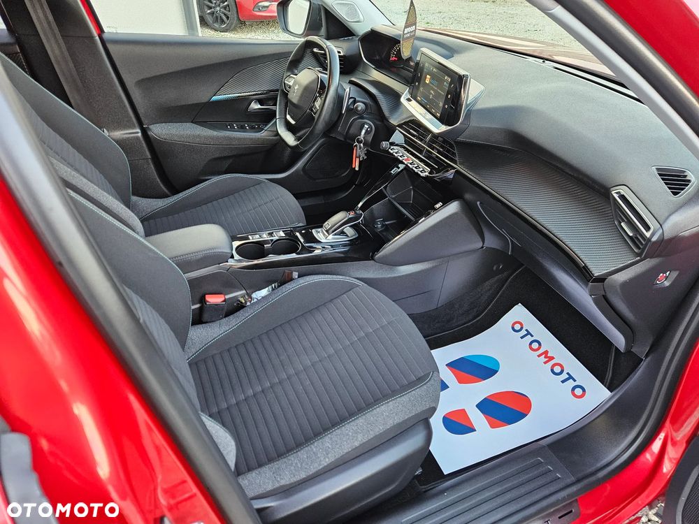 Peugeot 2008 - 8