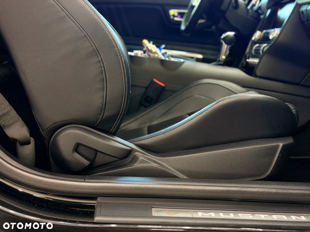 Ford Mustang - 20