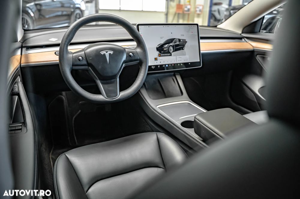 Tesla Model 3 Langstreckenbatterie Allradantrieb Dual Motor - 5