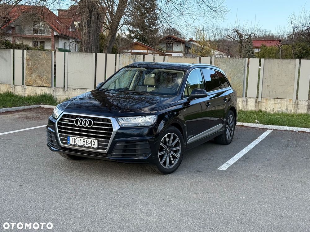 Audi Q7 - 1