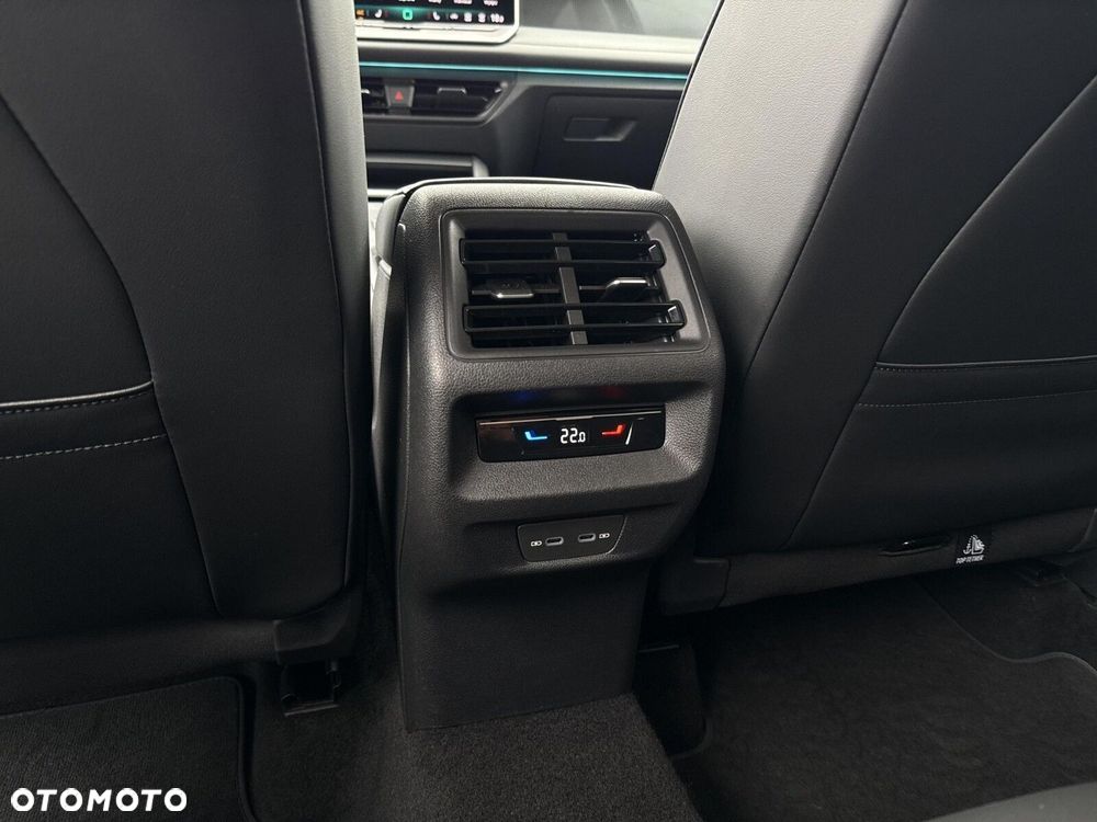 Volkswagen Tiguan - 26