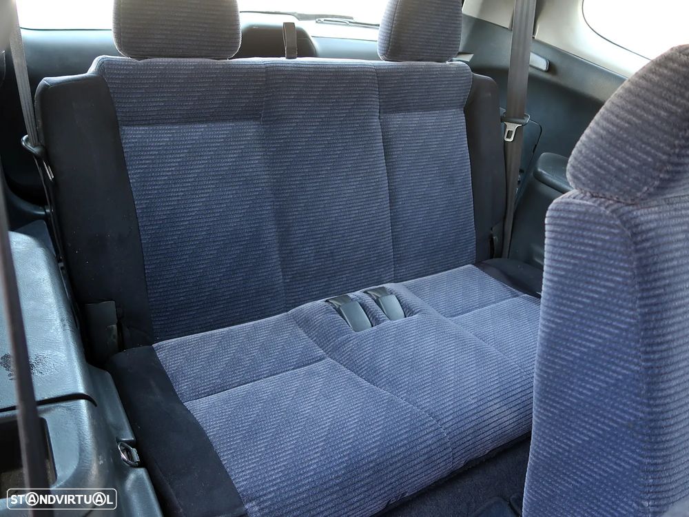 Honda Stream 1.7 ES - 19