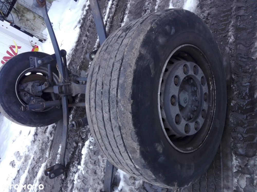 Iveco Stralis Hi-Way  belka przednia zacisk piasta zwrotnica resor - 3