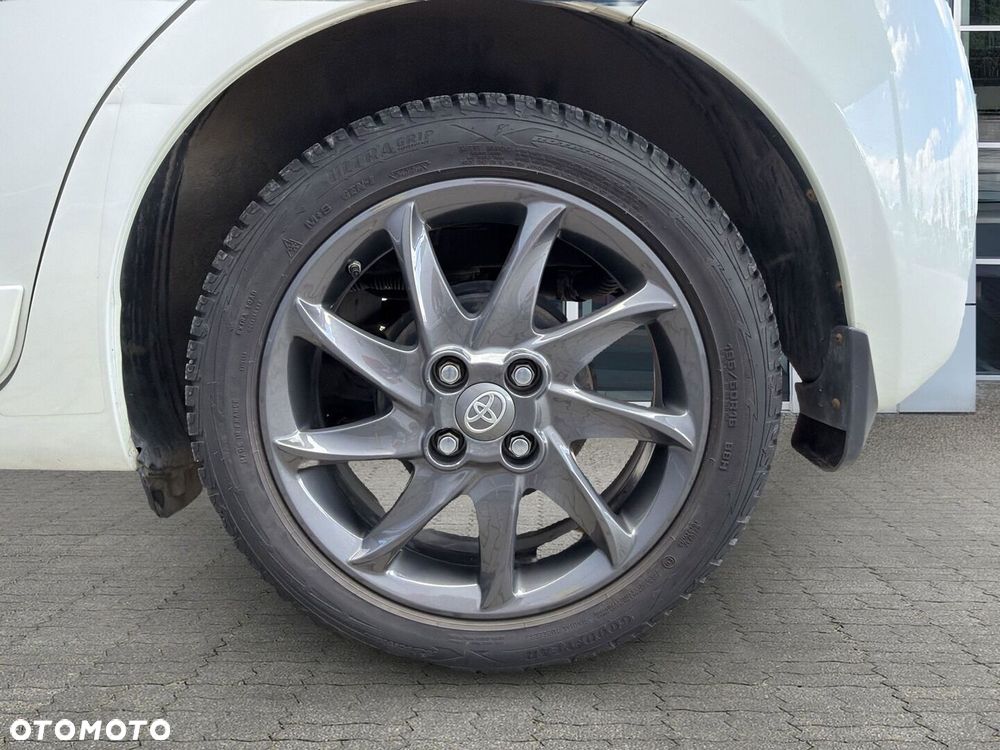 Toyota Yaris 1.5 Selection - 26