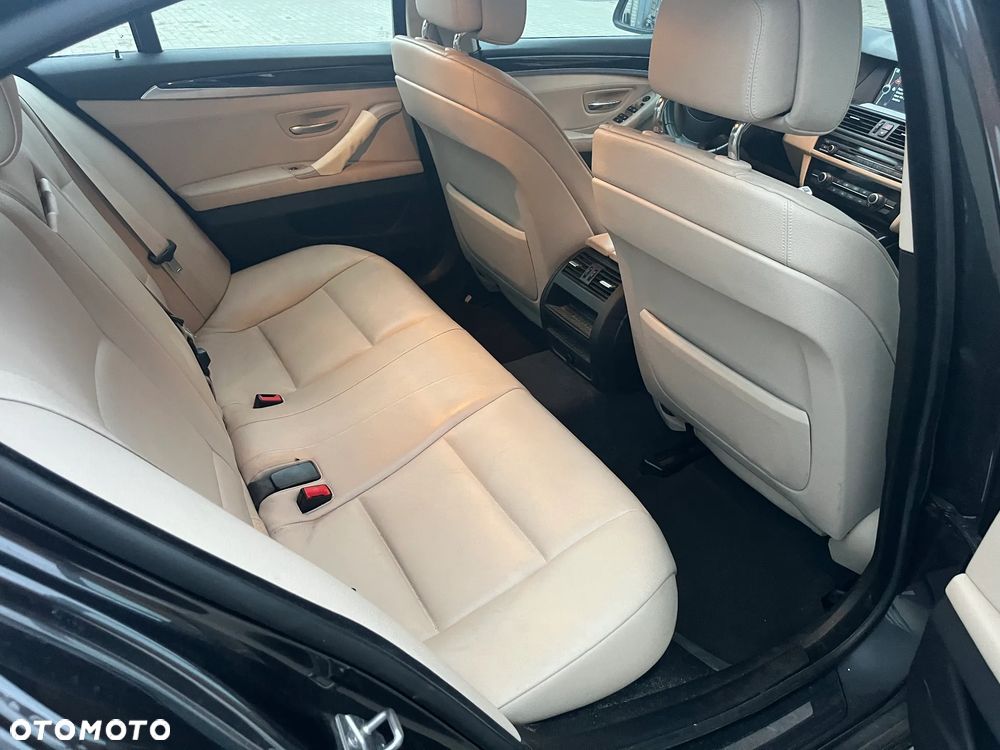 BMW Seria 5 520d - 11