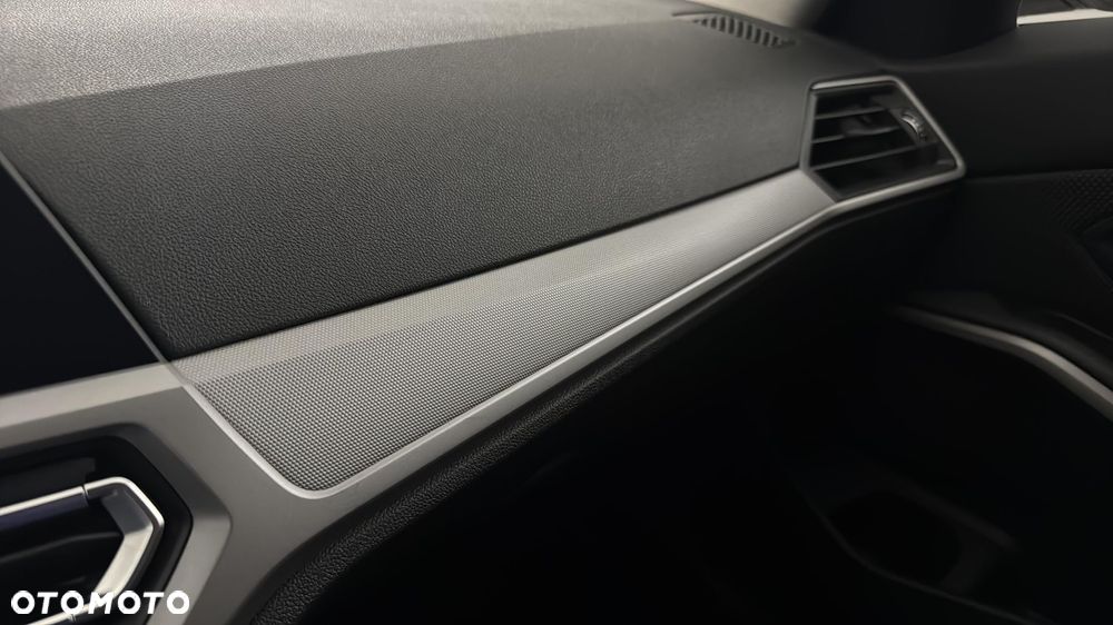 BMW Seria 3 Touring [G21] 19-22 - 21