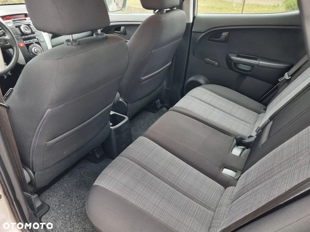 Kia Venga 1.4 CVVT ISG Vision - 9