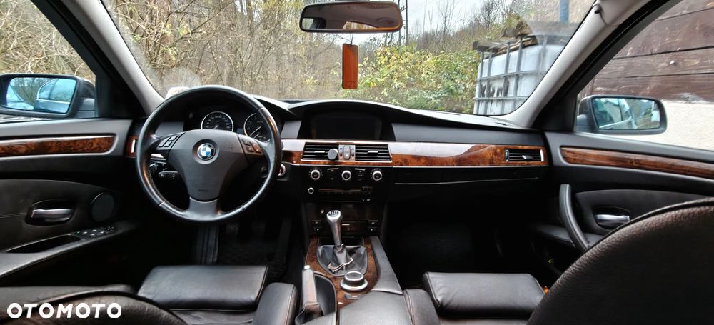 BMW Seria 5 530i - 14