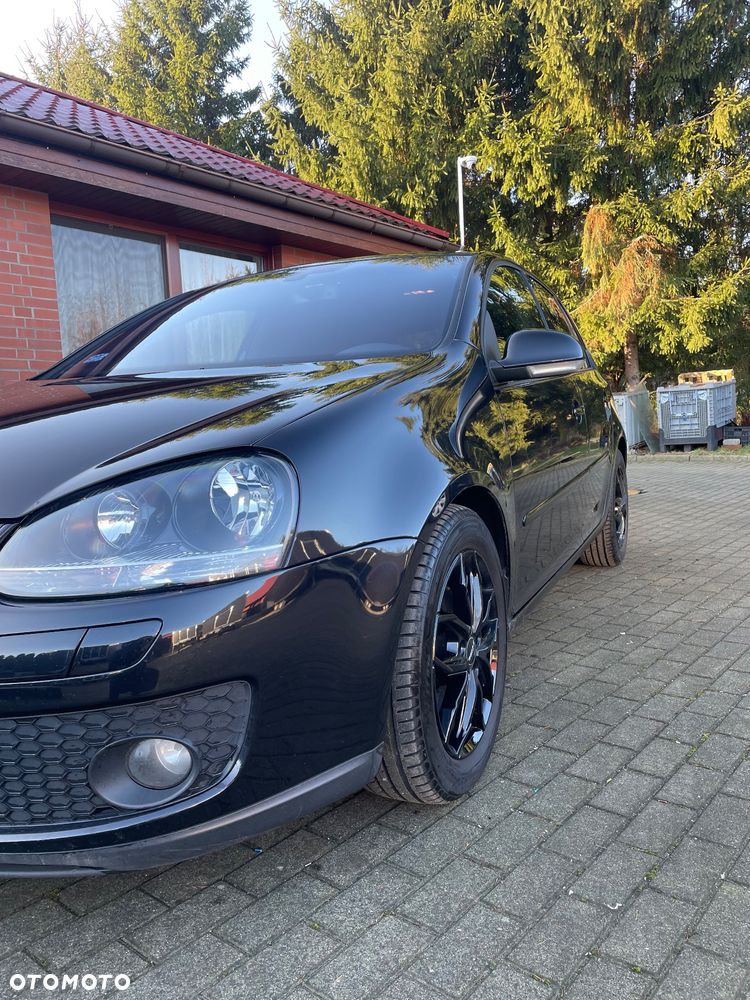 Volkswagen Golf - 11