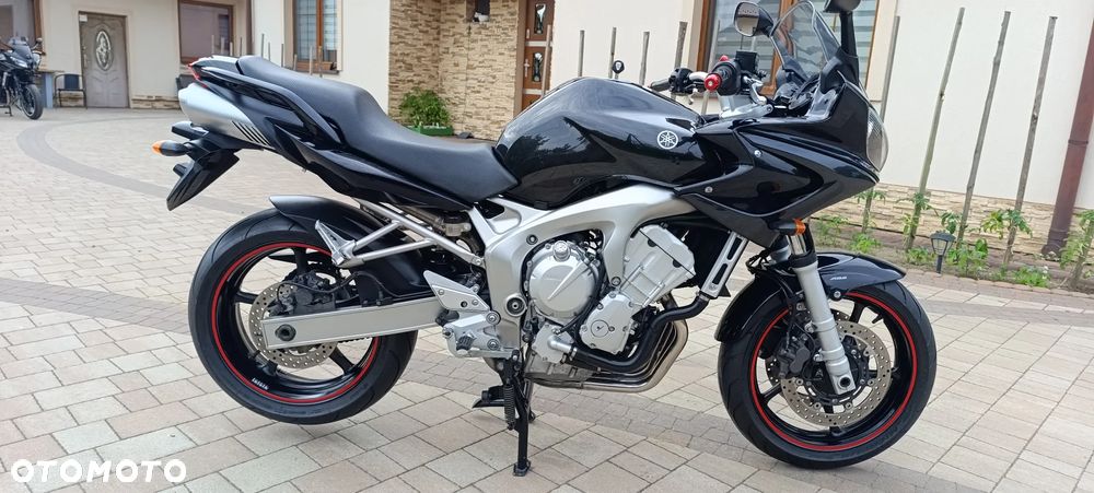 Yamaha FZ - 3