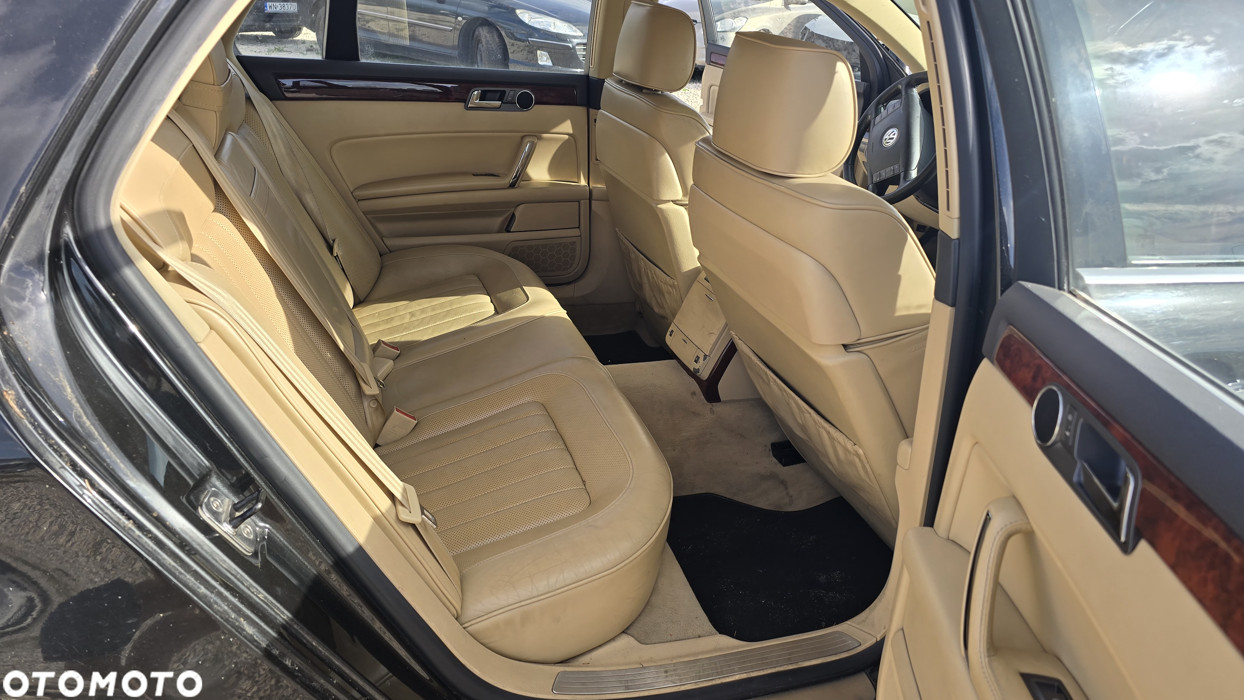 Volkswagen Phaeton 4.2 V8 4Mot (5 os.) - 17