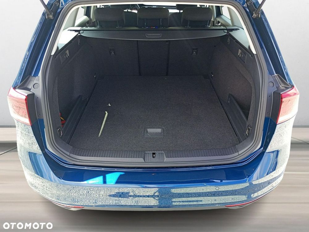 Volkswagen Passat Variant 2.0 TDI EVO Essence - 32