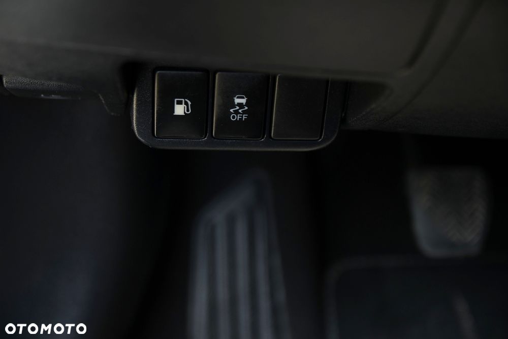 Toyota Avensis 1.8 Executive - 10