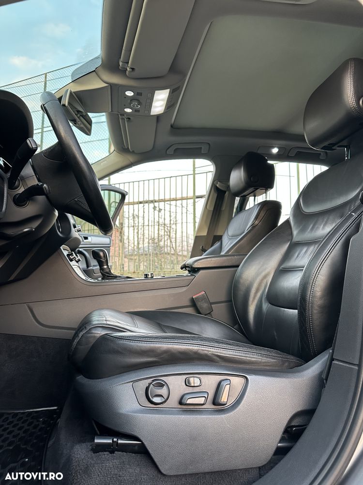 Volkswagen Touareg - 10