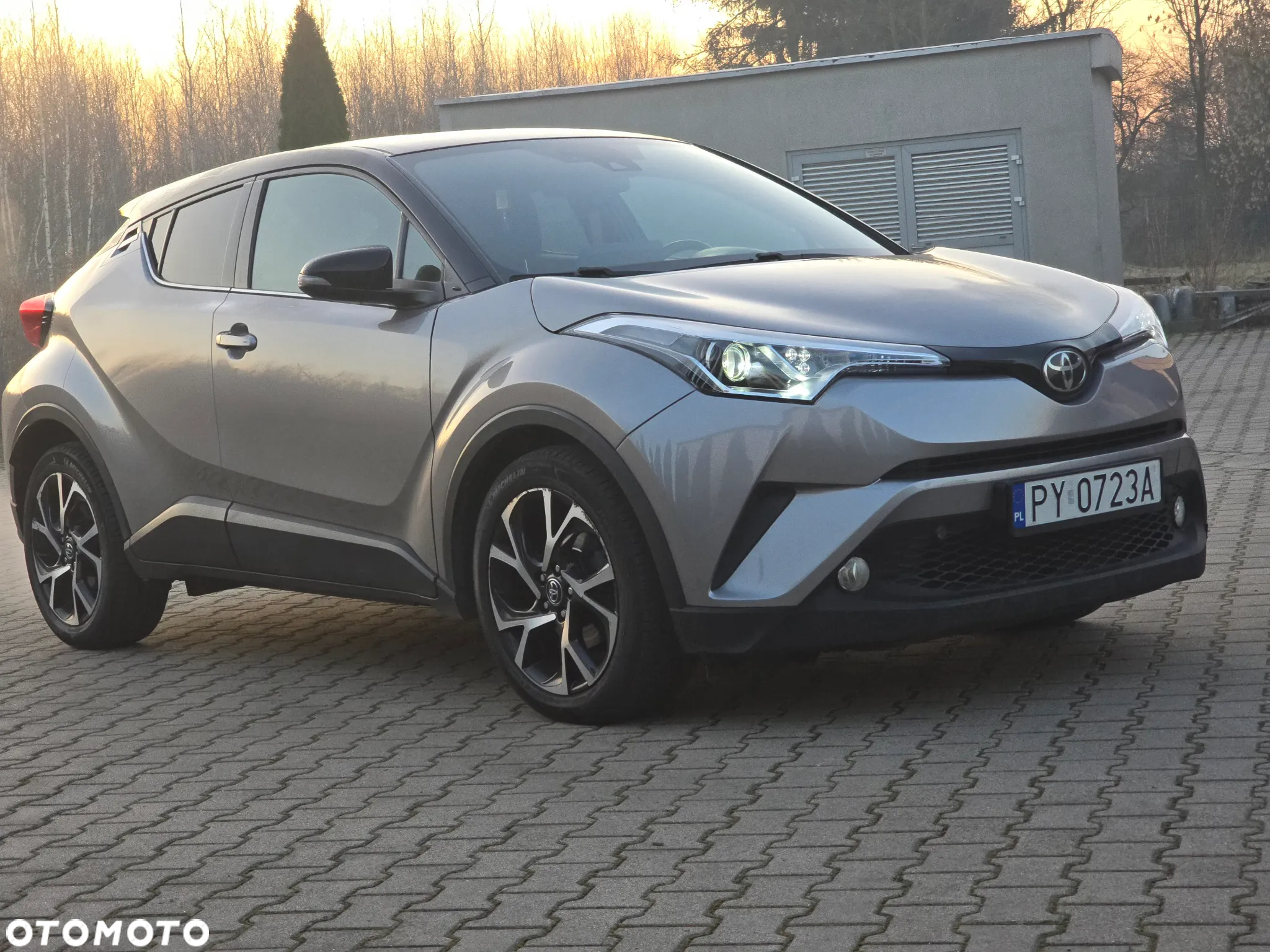 Toyota C-HR 1.2 T Dynamic CVT 4x4 - 13