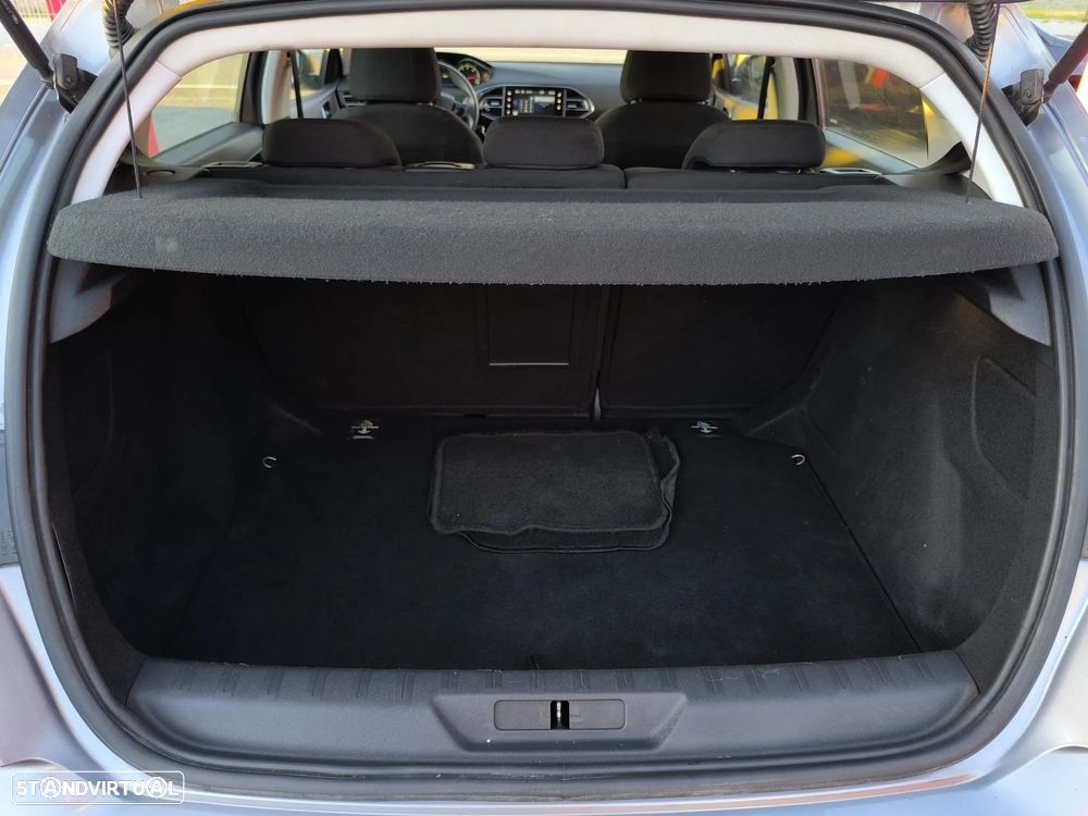 Peugeot 308 1.6 e-HDi Active - 59
