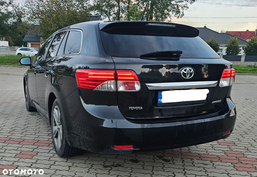 Toyota Avensis 1.8 Prestige MS - 9