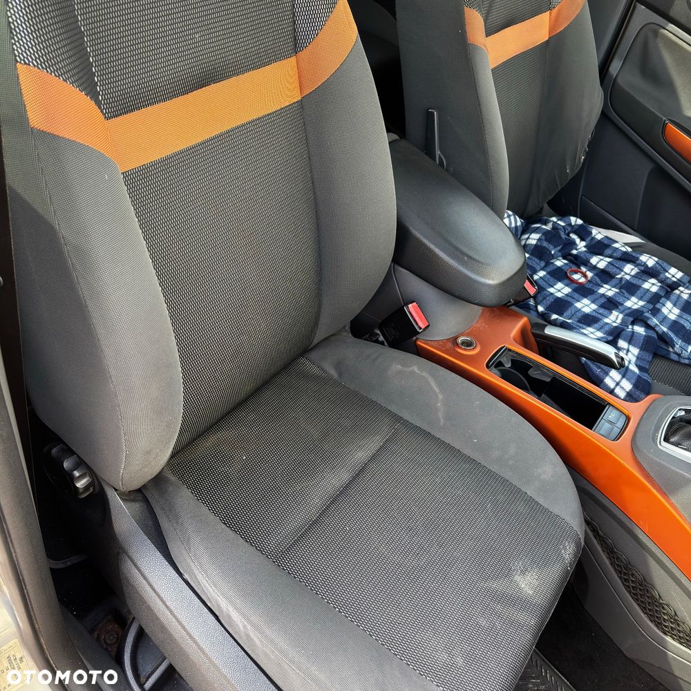 Ford Kuga 2.5 Titanium - 8