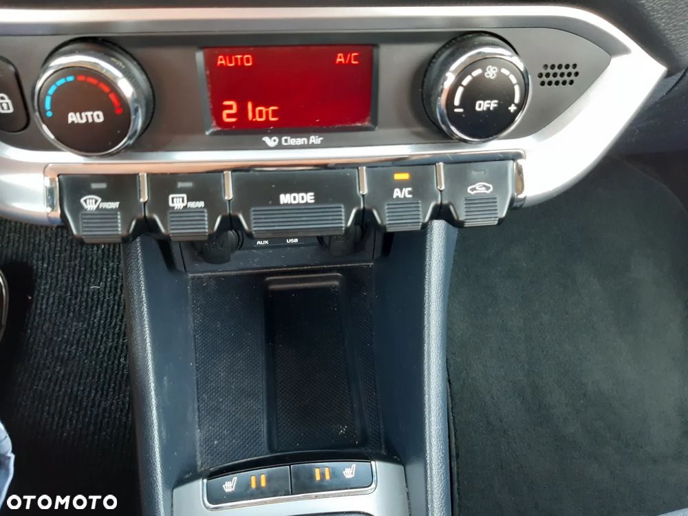 Kia Rio 1.2 Sensation - 8