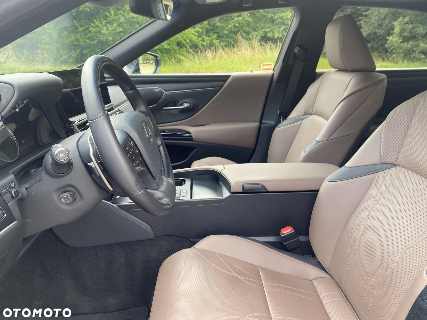 Lexus ES - 13