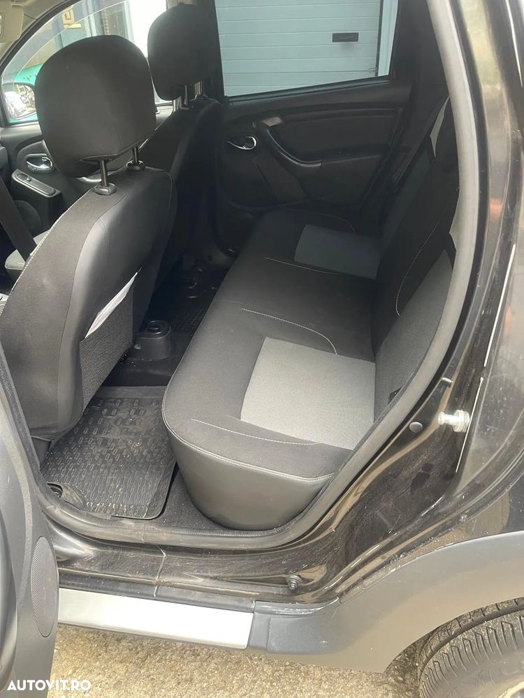 Dacia Duster 1.5 dCi 4x4 Laureate - 3